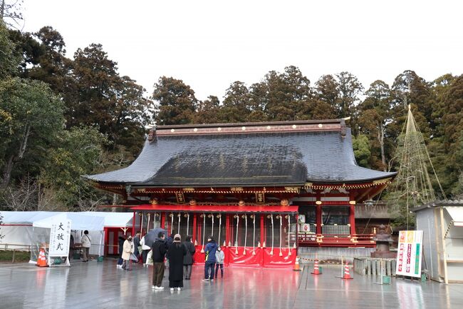 仙台近郊の港町塩釜市。<br />塩釜神社をはじめ中心部をさくっと歩いて観光してきました。<br />日本三景の松島も近いので組み合わせて観光するのもお薦めです!<br /><br />お目当ての塩釜神社は行けたのですが、年末でいろいろと休業モードだったので時期をずらして再訪したいです。<br />
