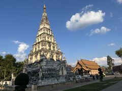 25年カウントダウン　チェンマイ 京都のような街をひたすら寺巡りとカオソーイを食べる旅 1/2