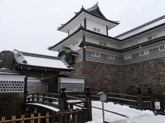 ２０２５年の初旅は福井・金沢　６．近江町市場で買物をしてから尾山神社経由で金沢城址へ