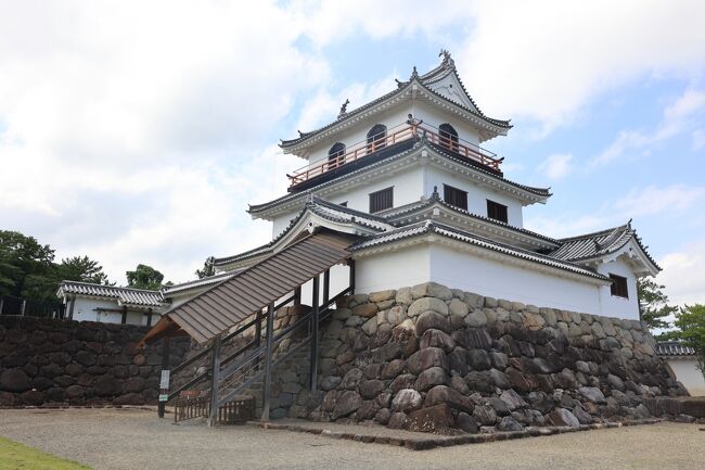 白石城を見てから福島市へ行きわらじまつりを見ました
