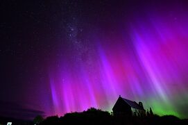 ニュージーランドの自然を満喫する旅・・・4　（アオラキハイキングとテカポのオーロラ）