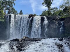 カンボジアのモンドルキリプースラー滝（Boo Sra Waterfall）に行ってきました。