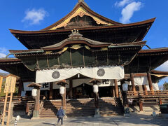 (1/2)牛に引かれて信州善光寺（長野市）詣りで長野市泊、冬の軽井沢泊　－　善光寺　２０２５年　１月