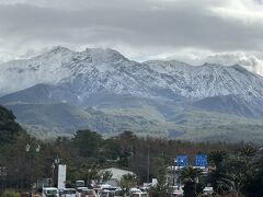 雪を被った桜島を九州の親友と巡る