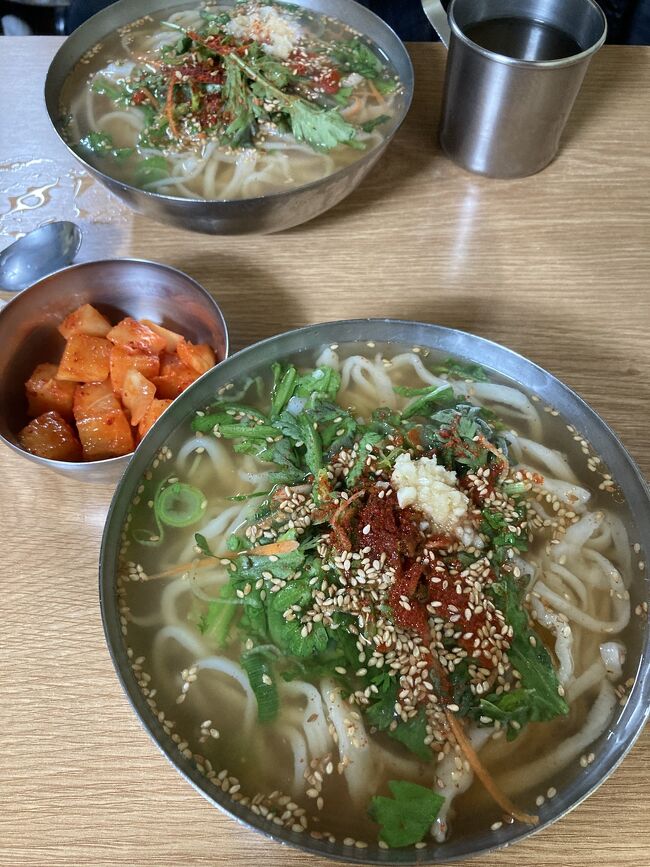 すっかり韓国にハマった友人と再び韓国釜山へ。<br />二日とも天気がよく、ローカルグルメ、影島巡り、サウナを楽しんできました。<br /><br />【旅行経費】<br />・航空券 往復:エアプサン 24,270円(Trip.com)<br />・ホテル 東横イン西面 (公式サイト)31,800ウォン/人(ツイン63,600W)(免税後)(3,385円/人)<br />・合計27,655円/人