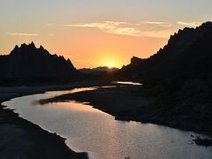 立入制限の『バロチスタン州』"ヒンゴル国立公園見どころいっぱい"「プリンセス・オブ・ホープ」「泥火山」「夕日」【パキスタン南部編NO5】