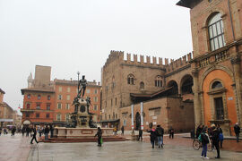 イタリアでラグビー観戦の旅　ボローニャのマッジョーレ広場