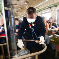 金木から五所川原へ、ストーブ列車で味わう津軽の冬