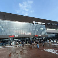 オープン戦のエスコンフィールドに行ってみた