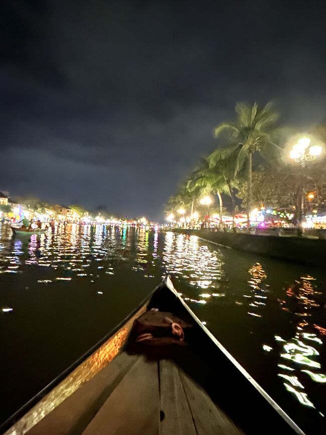両親の喜寿祝いの旅行。<br /><br />ハノイから、ホイアンへ。<br /><br />色々食べて遊んで楽しい旅行でした。