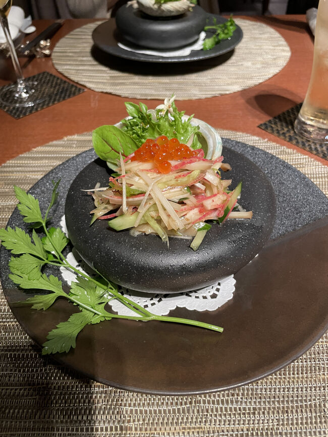 東急ハーベストクラブの食事で中華料理を提供している施設は斑尾だけというので、以前から気になっていました。<br /><br />友人夫婦と現地で落ち合って、その中華料理のコースを食べてきました～！！