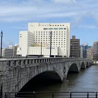 春の新潟！　まだ寒かったし雨にも降られたけど美味しいお米にお魚を堪能できました