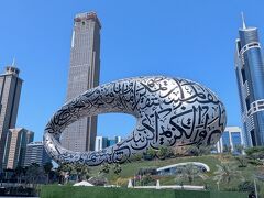 家族旅行9日目アブダビからドバイへ日帰り旅行　全て巨大　お化けみたいな体力がほしい　バスが臭かったよ