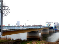 ポーランドでタイマッサージ / ベルリンからお散歩でフランクフルト アム オーデルへ