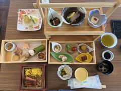 ⑦マダムの暮らすように旅する福岡4月編　4日目日帰りバス旅行の２　柳川ランチ（於：亀の井ホテル柳川）と買い物（於：高橋総本舗）
