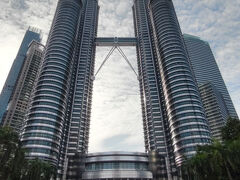 マレーシア航空ビジネスクラスで行くバリ島　３．クアラルンプール街歩きとゴールデンラウンジ