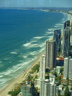 サーファーズパラダイス