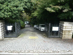 英国大使館主催の儀式があり、保土ヶ谷の英連邦戦争墓地を訪れました。