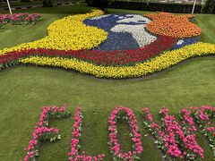 春のオランダ&ベルギー・シニア三人旅⑤「キューケンホフ公園散策とパンネクックで夕食」