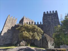 2025年　シニア夫婦個人旅行　カタール航空で行くポルトガル14日間の旅４　「ポルトガル発祥の地」ギマランイス