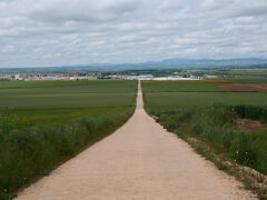 ピレネーを越え、メセタを往く 16日間の巡礼記　11/16 日目