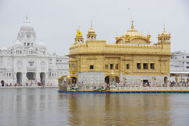 インド　ヒマーチャル・プラデシュ州の寺院と高山植物を巡る山岳ドライブ　(１)　アムリトサル