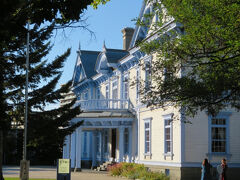 秋の札幌中島公園と北欧風ホテルと