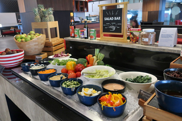 バリ島旅行2024②-1：ノボテルバリ・ングラライエアポートの朝食