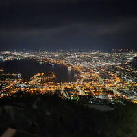 初めての函館の夜景に感動する