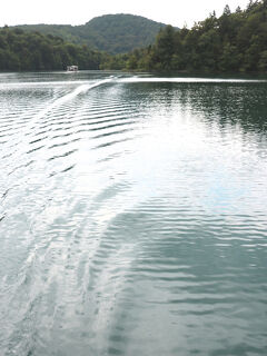 心が洗われる風景の中を歩く旅（2）16ヶ所の湖と96ヶ所の滝、清々しさいっぱいのプリトヴィツェ国立公園『上湖群編』