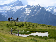 スイス☆シニア夫婦個人旅行9泊12日間のドキドキ道中記⑥ミューレン/グルント駅編