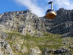 ついに空港閉鎖も ★ ケープタウン・喜望峰とサファリ体験６日間が７日に〈出発 ～ テーブルマウンテン〉