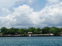 帰国前にダイビングとゴルフします。