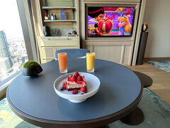 大阪③『ウォルドーフ・アストリア大阪』宿泊記★最上階のお部屋からは大阪の高層ビル群を望むシティビュー★ヒルトン・オナーズダイヤモンド会員特典