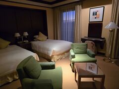 水戸プラザホテルに泊まり、山翠であんこう鍋を食べる、宍戸ヒルズでゴルフ