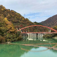 2024秋のドライブ旅行３　黒部トロッコ鉄道と秘境温泉