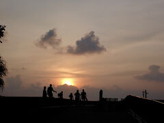【タイさんの宜野湾の日々】宜野湾市17日目。北谷に行きます。