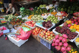 ベトナムホーチミン視察の旅。その２　食事と朝晩のホテル周辺散歩
