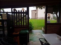 2025サンチャゴ巡礼14 28 Pineres de PriaからSan Esteban de Leces　焼きたてピザ　