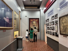 【ベトナム⑦】そうだ！ホーチミン博物館＆ホアビン市場見学そして夕ご飯を食べた後はシャトレーゼ レタントン店でスイーツを買ってみよう!!