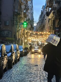 (7)＊ 2024年1月12日～2月9日《伊・仏・西　1ヶ月間シニア旅》ナポリ、といえば…ピッツァ。