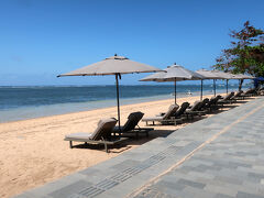 バリ島旅行2024③-2：プールと周辺散策