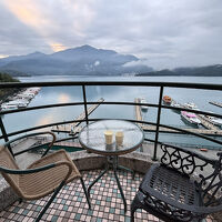 のんびり台湾旅　　③日月潭へ。湖のそばのホテルに泊まります。文武廟へ。お天気がイマイチです。