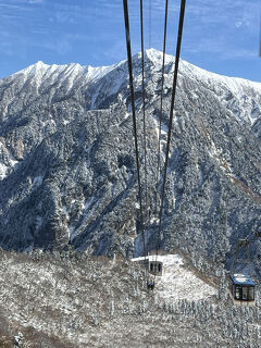 HISバスツアー 富山と長野の大自然巡り！立山黒部アルペンルートと上高地 黒部ケーブルカー～立山ロープウェイ