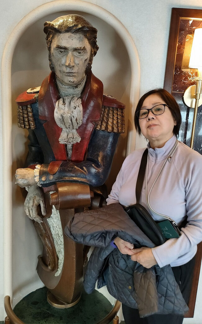 HISアラスカ グレーシャーベイ氷河クルーズ9日間（2）インサイド・パッセージクルーズの終日航海日はキャビンでのんびりと過ごす。