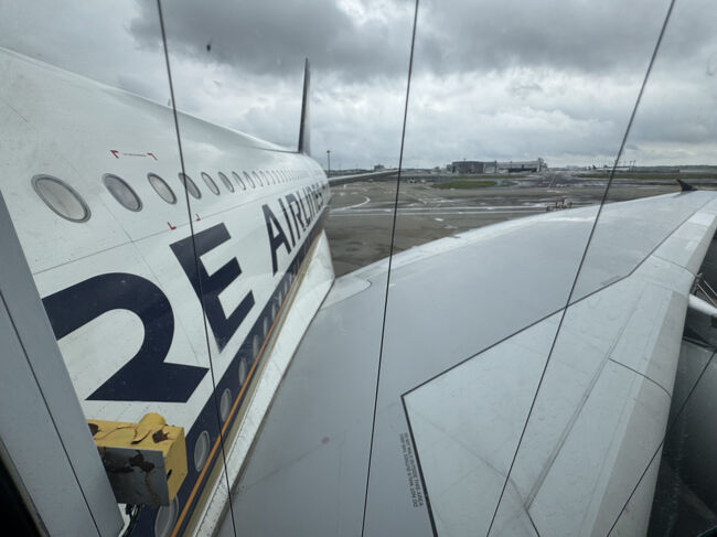 SIAホーチミン搭乗記2025/05　その1-1(NRT-SIN C)：往路1　成田発SQ A380ビジネスクラス