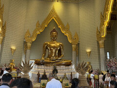 バンコク・パタヤ９日間一人旅　５日目：マイナー寺院と市場めぐり