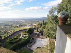 関空発ローマと近郊観光の旅①　大阪とタルクイーニア、ティヴォリ