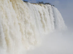 イグアスの滝を中心に南米３か国訪問