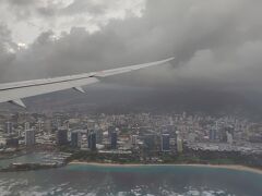 吉例のハワイ３（やっぱり、雨！？いや、風がかわったぞ！！）